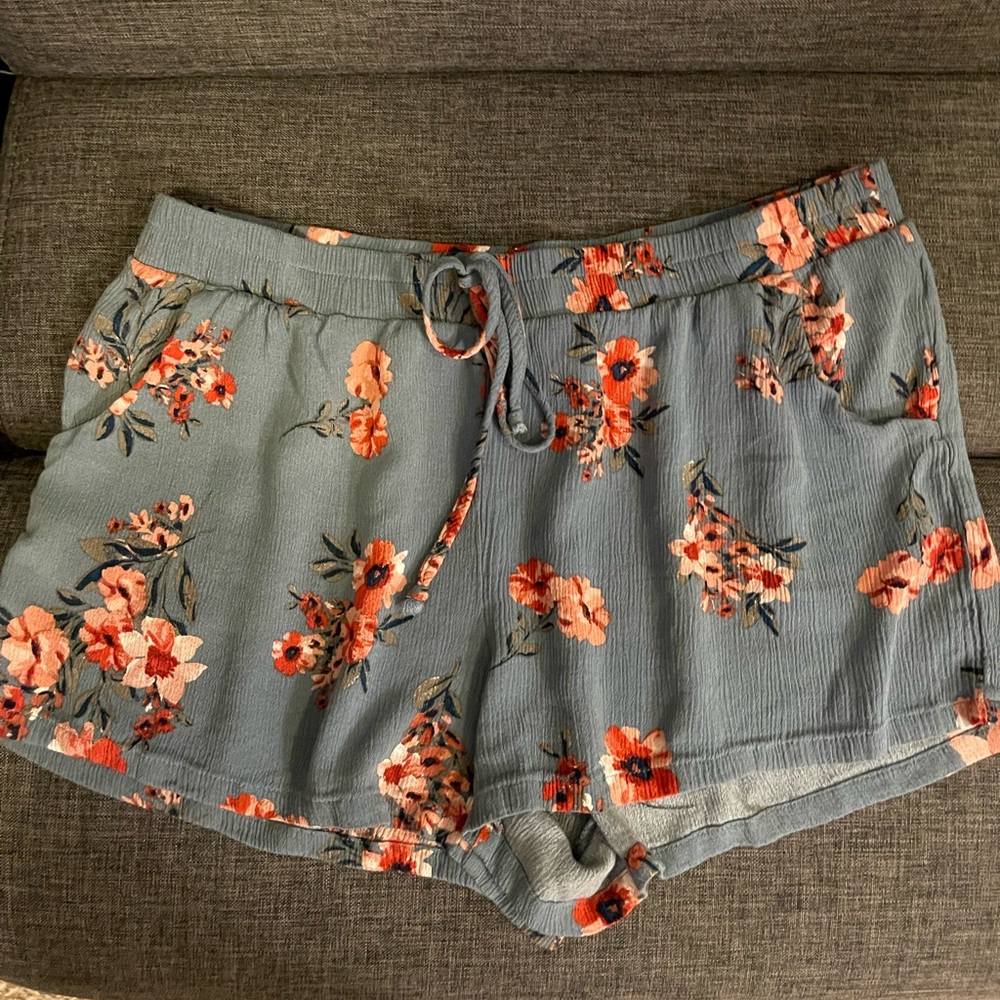 Flora Shorts